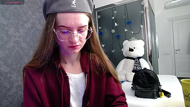 Snapshot of KateJonson chatting on November 30, 7:12 am KateJonson online show from November 30, 7:12 am