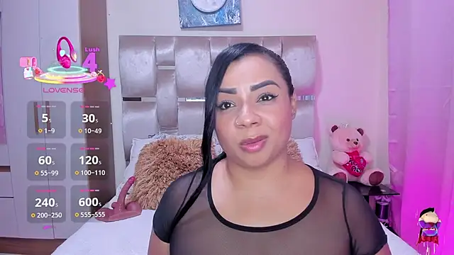 Snapshot of MelanyShayk chatting on September 20, 1:28 am MelanyShayk online show from September 20, 1:28 am