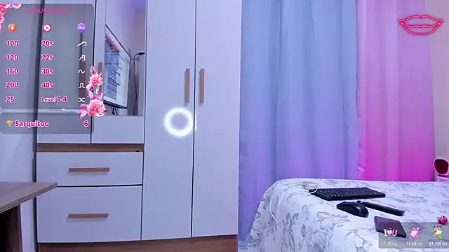 Snapshot of MelanyShayk chatting on November 20, 12:55 am MelanyShayk online show from November 20, 12:55 am