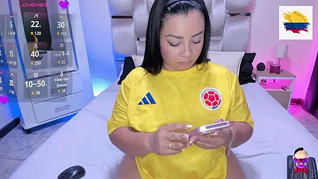 MelanyShayk online show from June 27, 10:59 pm