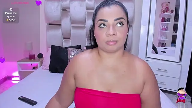 MelanyShayk online show from July 18, 6:45 pm