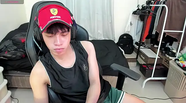 Lightjt04 online show from March 14, 1:02 pm