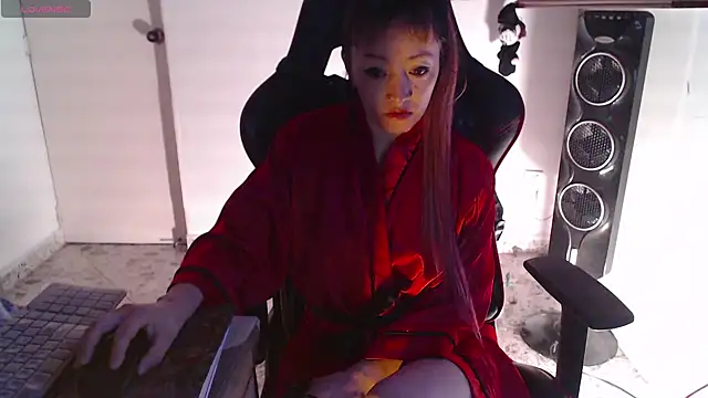 pink-2022 online show from January 13, 2:32 pm