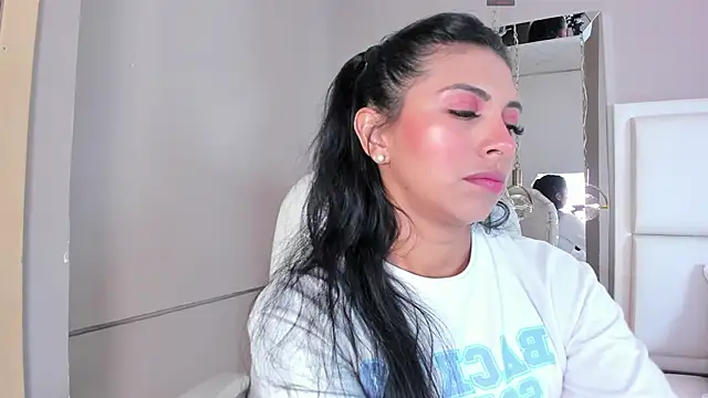  BunnyNaugthy online show from February 19, 10:31 pm