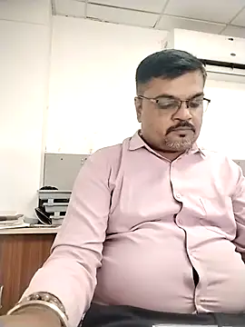 Desi Londa 143 online show from April 29, 5:44 am