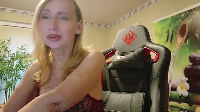 HotLana69 online show from May 21, 6:37 pm