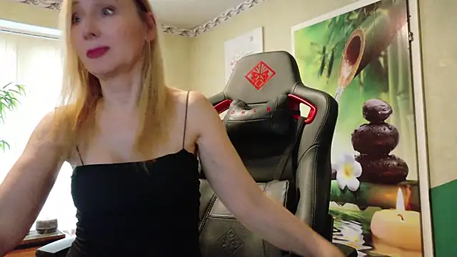 HotLana69 online show from June 10, 3:33 pm