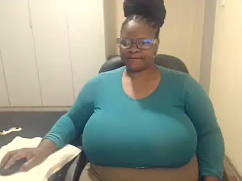 sweetnoziexx online show from February 20, 5:33 am