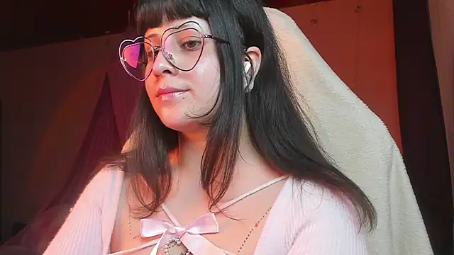 Snapshot of Renooh chatting on March 19, 2:48 am Renooh online show from March 19, 2:48 am