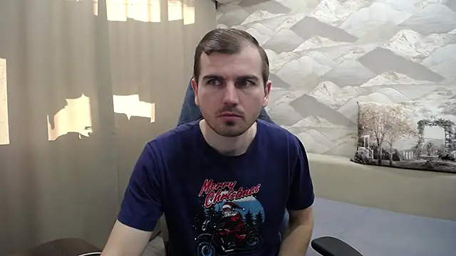 Snapshot of SerzhKorol1 chatting on December 14, 5:35 am SerzhKorol1 online show from December 14, 5:35 am