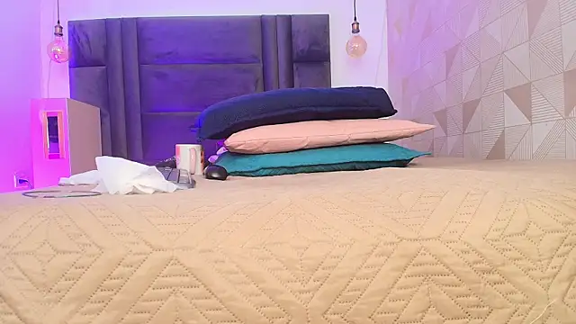 arletmss online show from March 17, 2:56 pm