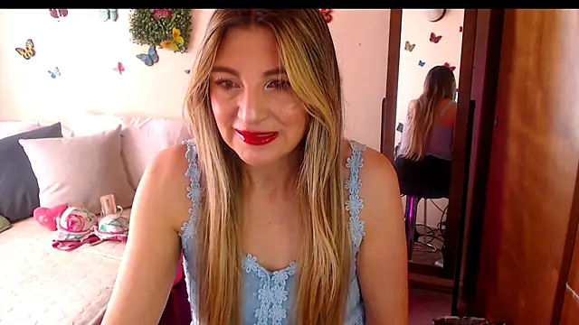 Snapshot of Jolie-Mature chatting on July 26, 5:53 pm Jolie-Mature online show from July 26, 5:53 pm