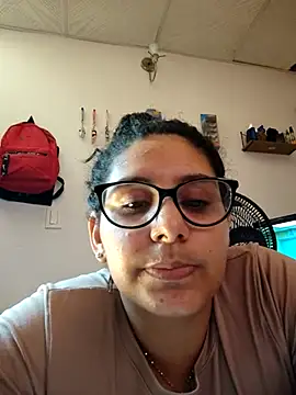 Snapshot of DanielleEvans_ chatting on February 21, 5:09 pm DanielleEvans online show from February 21, 5:09 pm