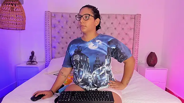 Snapshot of DanielleEvans_ chatting on March 10, 11:10 am DanielleEvans online show from March 10, 11:10 am