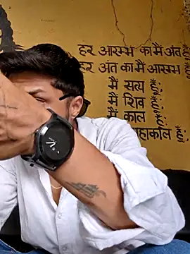 Snapshot of _IRRESISTIBLE_ chatting on November 25, 7:41 am IRRESISTIBLE online show from November 25, 7:41 am