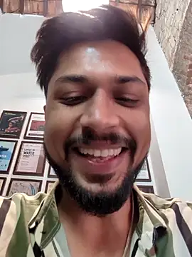 Snapshot of _IRRESISTIBLE_ chatting on December 20, 6:42 am IRRESISTIBLE online show from December 20, 6:42 am