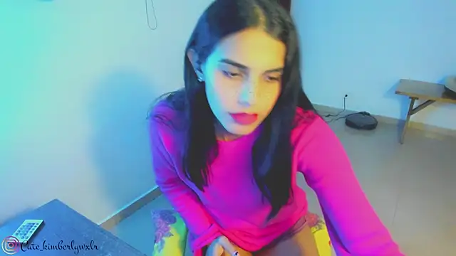 Snapshot of Kim_Wexler chatting on January 11, 12:33 am Kim Wexler online show from January 11, 12:33 am