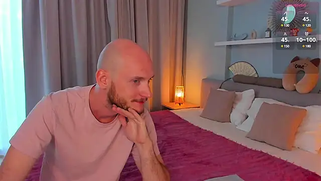 Snapshot of Liv_coy chatting on February 28, 10:30 am Liv coy online show from February 28, 10:30 am