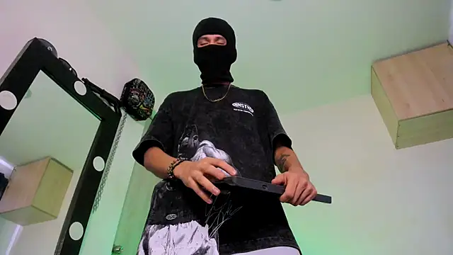 Samuel Suarez online show from September 17, 9:05 pm