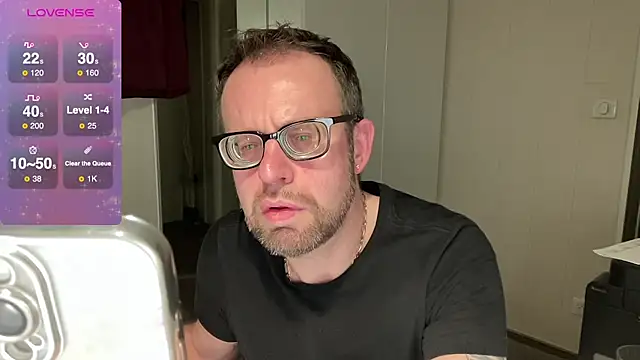 FABIOGLASSES online show from January 22, 9:10 pm