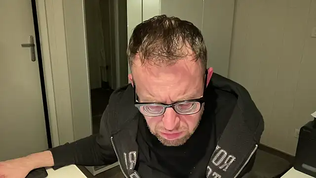 FABIOGLASSES online show from February 1, 12:29 am