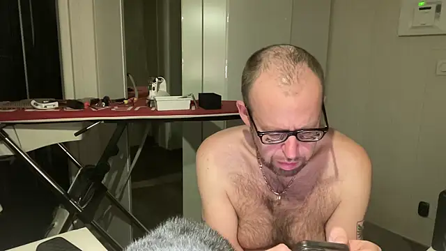 FABIOGLASSES online show from October 6, 8:39 pm