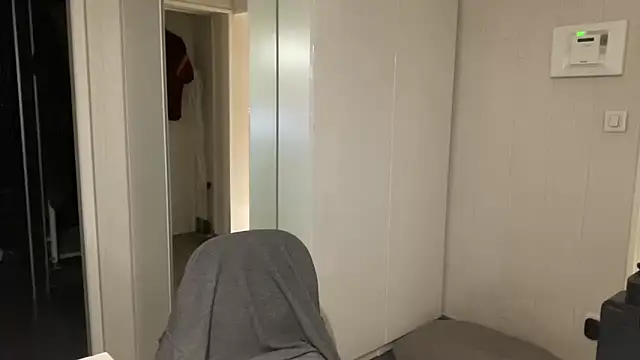 FABIOGLASSES online show from March 8, 9:40 pm