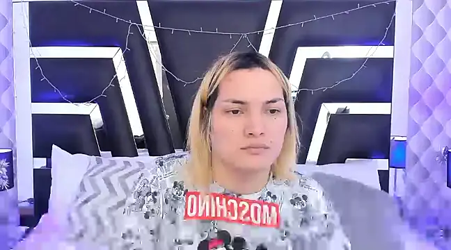 Snapshot of katya_kozlov chatting on March 14, 6:21 am katya kozlov online show from March 14, 6:21 am