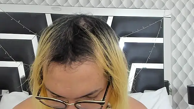 katya kozlov online show from April 2, 4:10 am