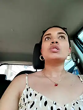 Snapshot of aisha_es chatting on January 14, 5:45 pm aisha es online show from January 14, 5:45 pm