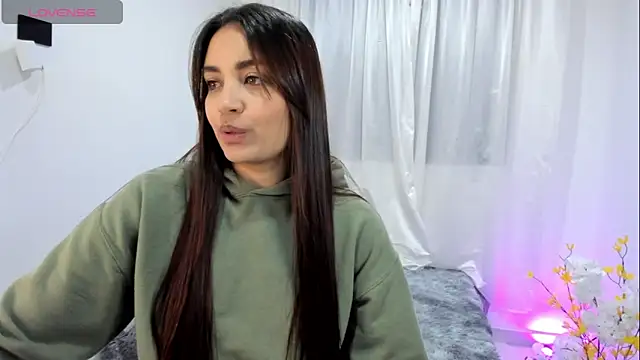 Snapshot of aisha_es chatting on October 24, 10:28 pm aisha es online show from October 24, 10:28 pm