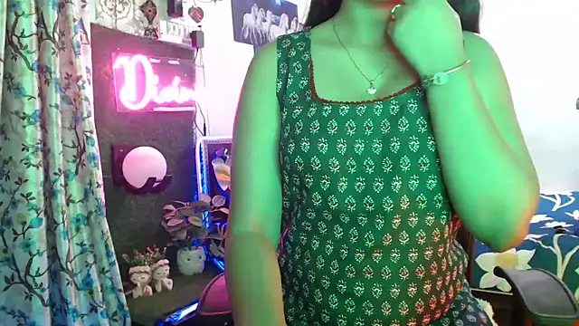 The Divine Love online show from December 22, 8:14 pm