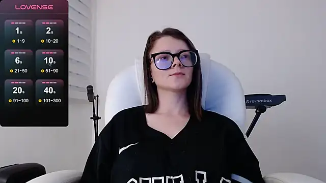 Snapshot of Arya_starrk chatting on December 21, 10:30 pm Arya starrk online show from December 21, 10:30 pm