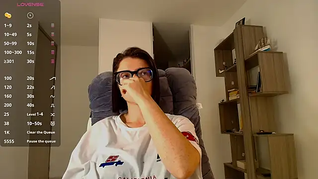 Snapshot of Arya_starrk chatting on November 3, 2:29 pm Arya starrk online show from November 3, 2:29 pm