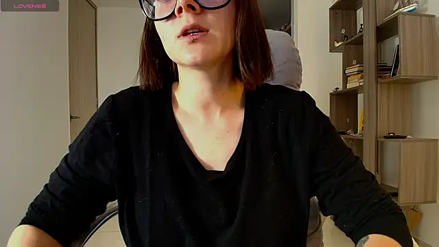 Snapshot of Arya_starrk chatting on November 19, 1:22 pm Arya starrk online show from November 19, 1:22 pm