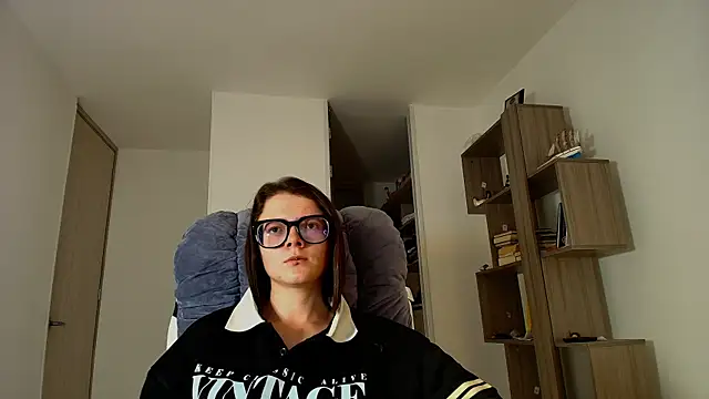 Snapshot of Arya_starrk chatting on November 23, 1:55 pm Arya starrk online show from November 23, 1:55 pm