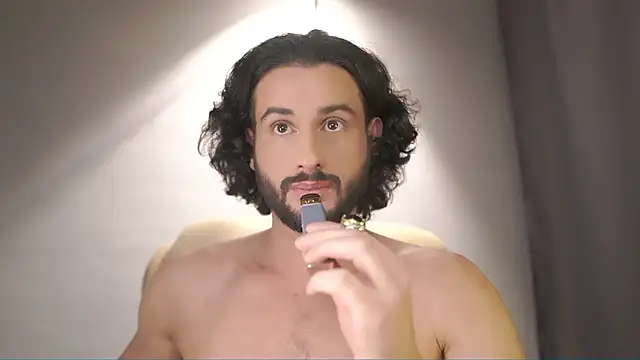 Keen   Luckystrike online show from February 2, 11:47 pm