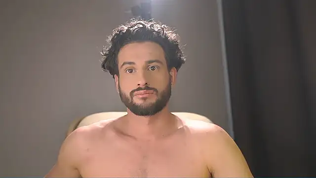 Keen   Luckystrike online show from February 8, 8:40 am