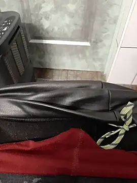 feathersify online show from November 6, 6:58 am