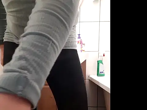 feathersify online show from November 17, 6:52 am