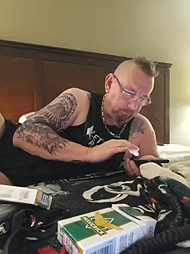 Snapshot of Littledick007007 chatting on November 1, 1:24 pm Littledick007007 online show from November 1, 1:24 pm