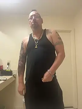 Snapshot of Littledick007007 chatting on November 4, 11:31 am Littledick007007 online show from November 4, 11:31 am