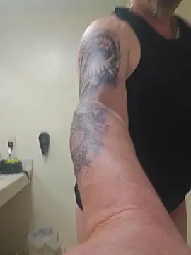 Snapshot of Littledick007007 chatting on November 7, 11:43 am Littledick007007 online show from November 7, 11:43 am