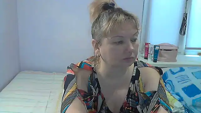 Snapshot of Lusi-777 chatting on July 24, 10:35 am Lusi-777 online show from July 24, 10:35 am