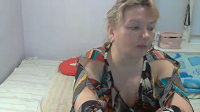 Snapshot of Lusi-777 chatting on July 28, 3:21 pm Lusi-777 online show from July 28, 3:21 pm