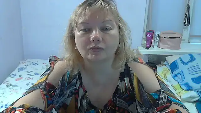 Snapshot of Lusi-777 chatting on August 9, 3:28 pm Lusi-777 online show from August 9, 3:28 pm