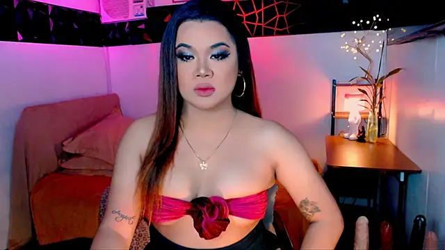 Snapshot of asiankatyhuge chatting on November 9, 11:47 pm asiankatyhuge online show from November 9, 11:47 pm