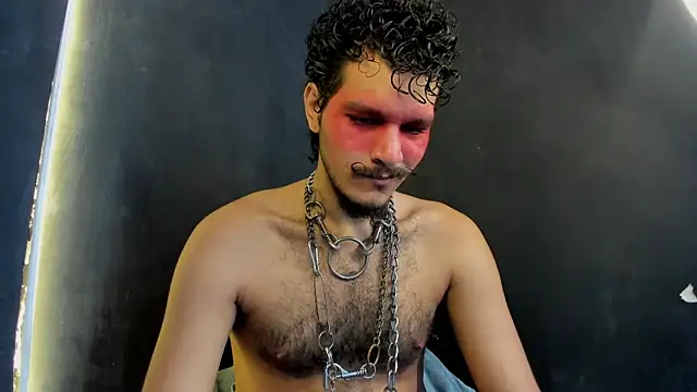 Snapshot of die_mond chatting on December 16, 4:34 pm die mond online show from December 16, 4:34 pm