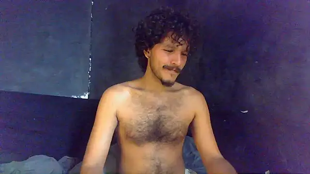 Snapshot of die_mond chatting on May 23, 9:41 pm die mond online show from May 23, 9:41 pm