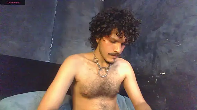Snapshot of die_mond chatting on June 1, 1:24 pm die mond online show from June 1, 1:24 pm